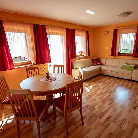 Vineyard Cottage Pod Piramido Dobrnic Екстер'єр фото