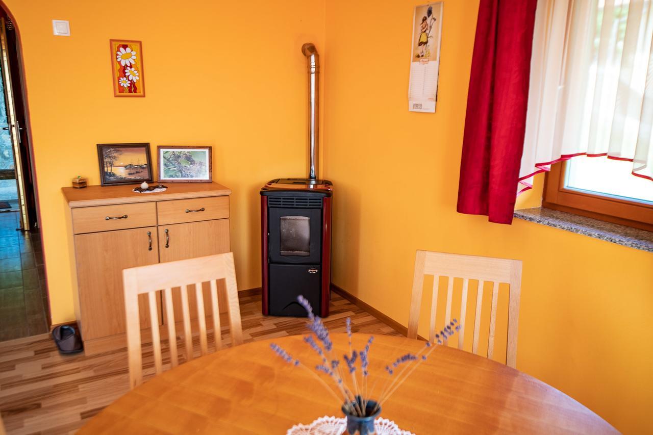 Vineyard Cottage Pod Piramido Dobrnic Екстер'єр фото